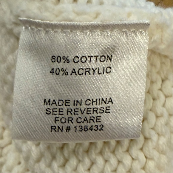 Modcloth Ivory pom pom Sweater Size M - Picture 4 of 6